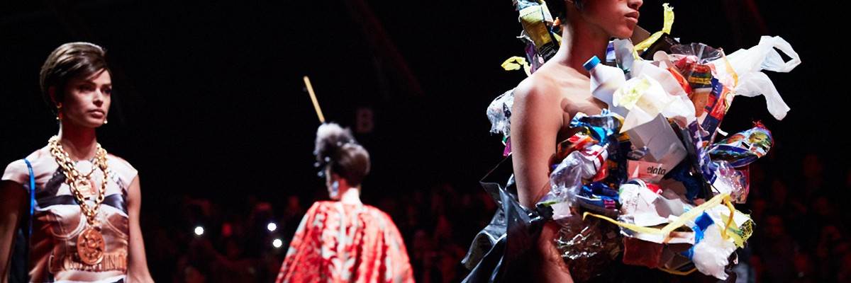 CND MOSCHINO MFW 2017 CND MOSCHINO MFW 2017